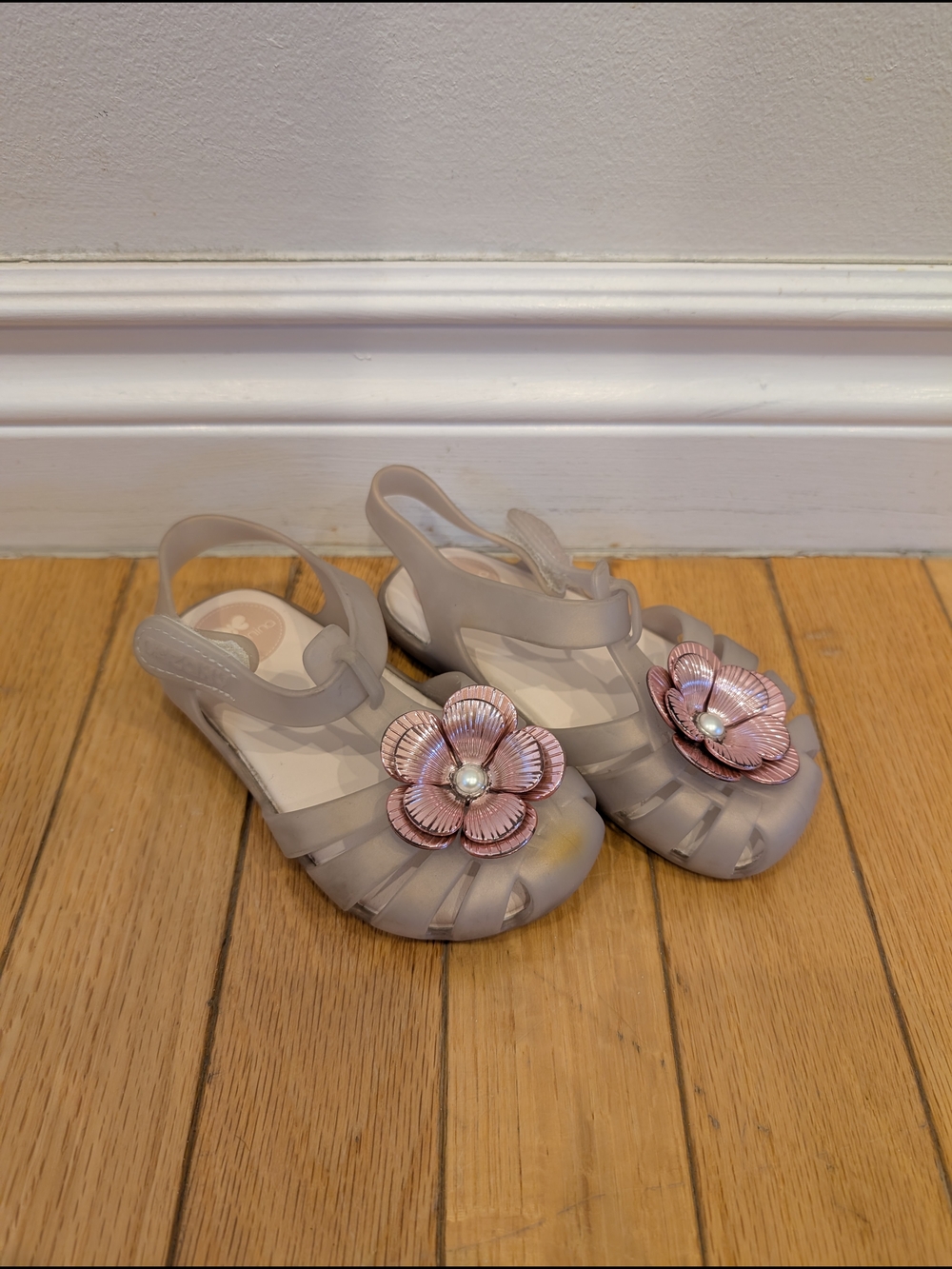 Zaxy Nina - Girls' Jelly Sandals with Pink Flower Accent - Size 9